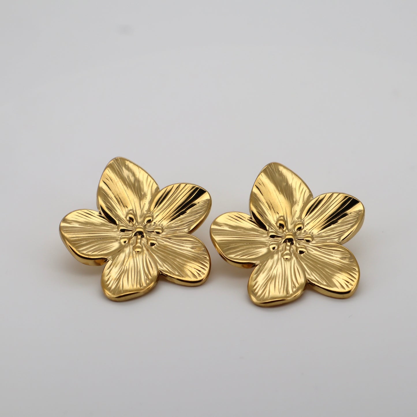 Sakura Golden Earring