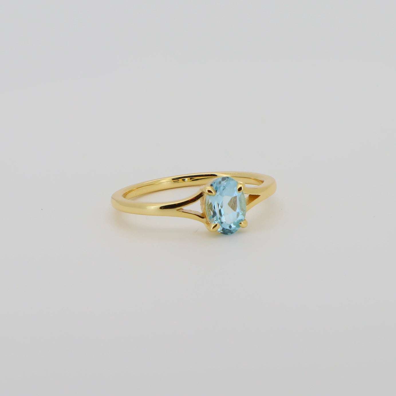 Stella Topaz Ring