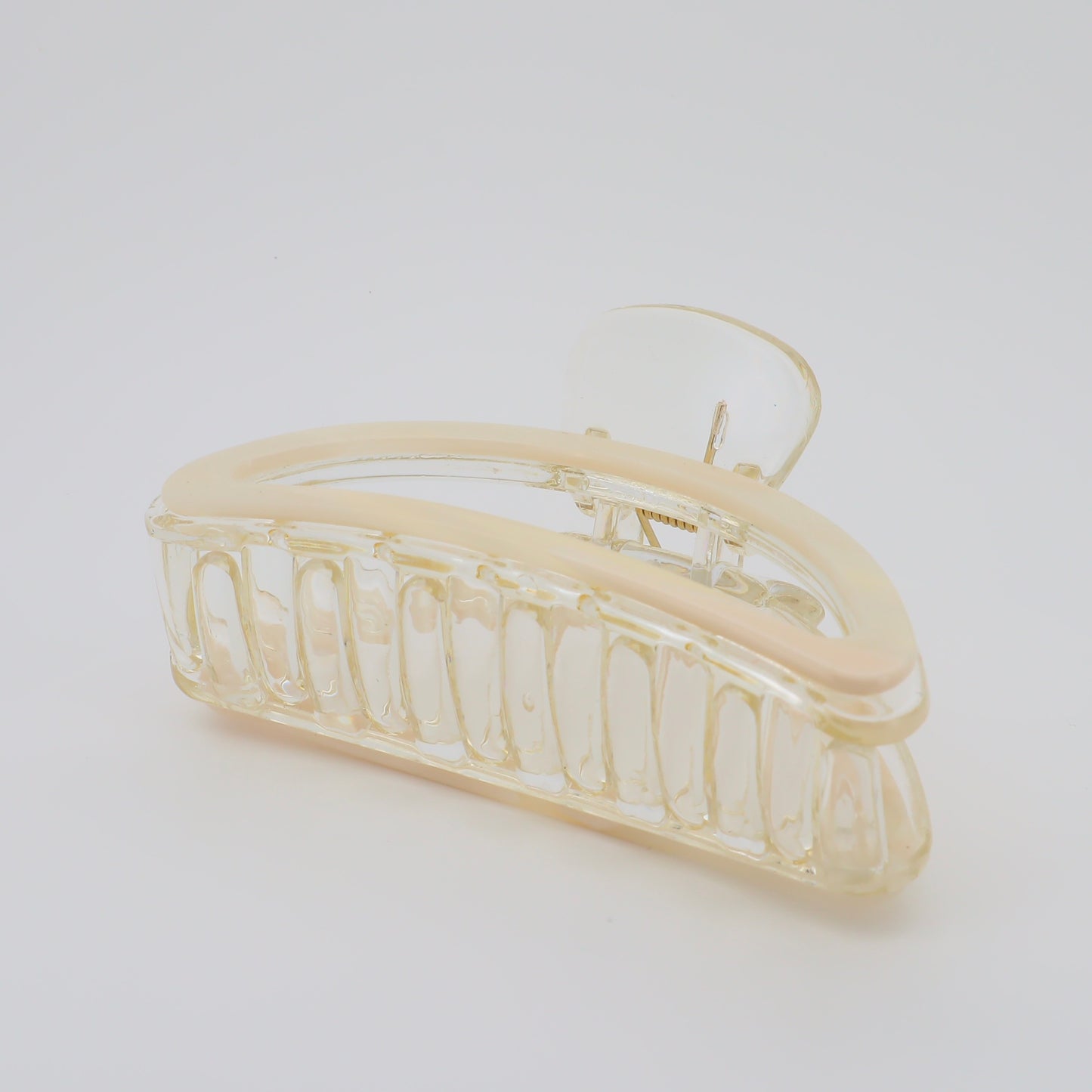 Transparent Claw