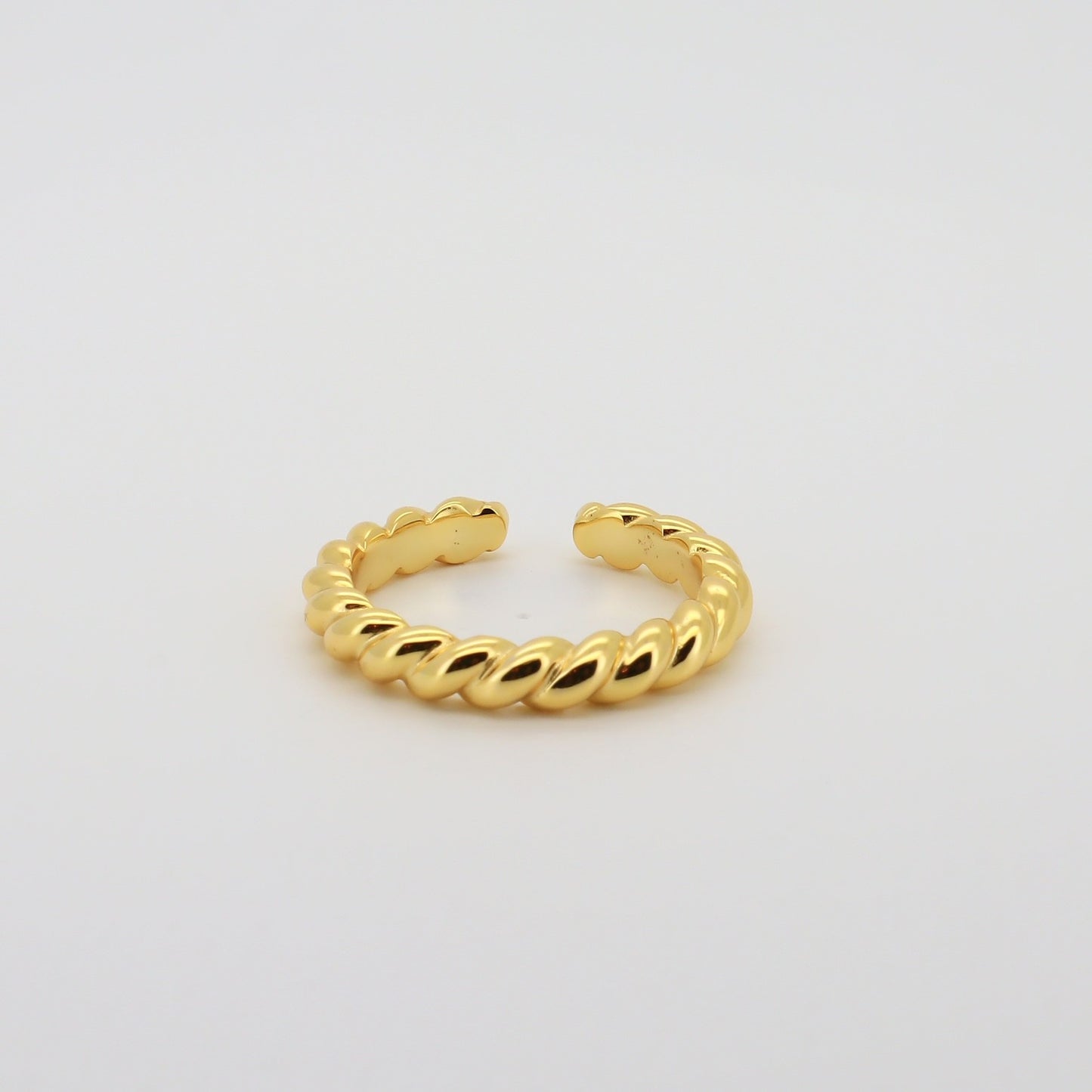 Twisted Ring Gold